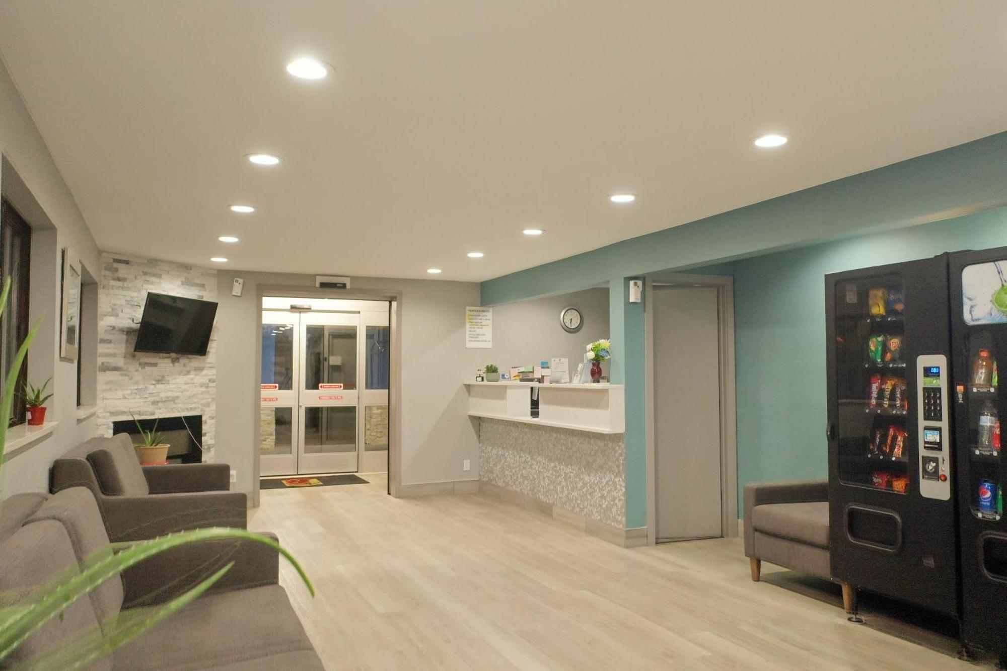 Super 8 By Wyndham Rockford I-90 Casino District Ξενοδοχείο Εξωτερικό φωτογραφία
