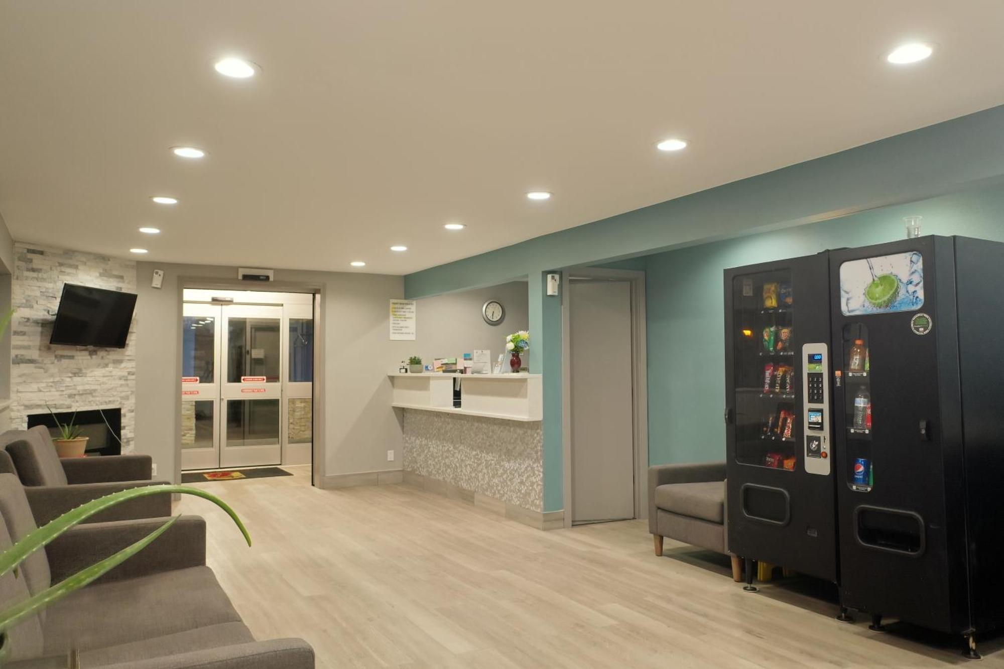 Super 8 By Wyndham Rockford I-90 Casino District Ξενοδοχείο Εξωτερικό φωτογραφία