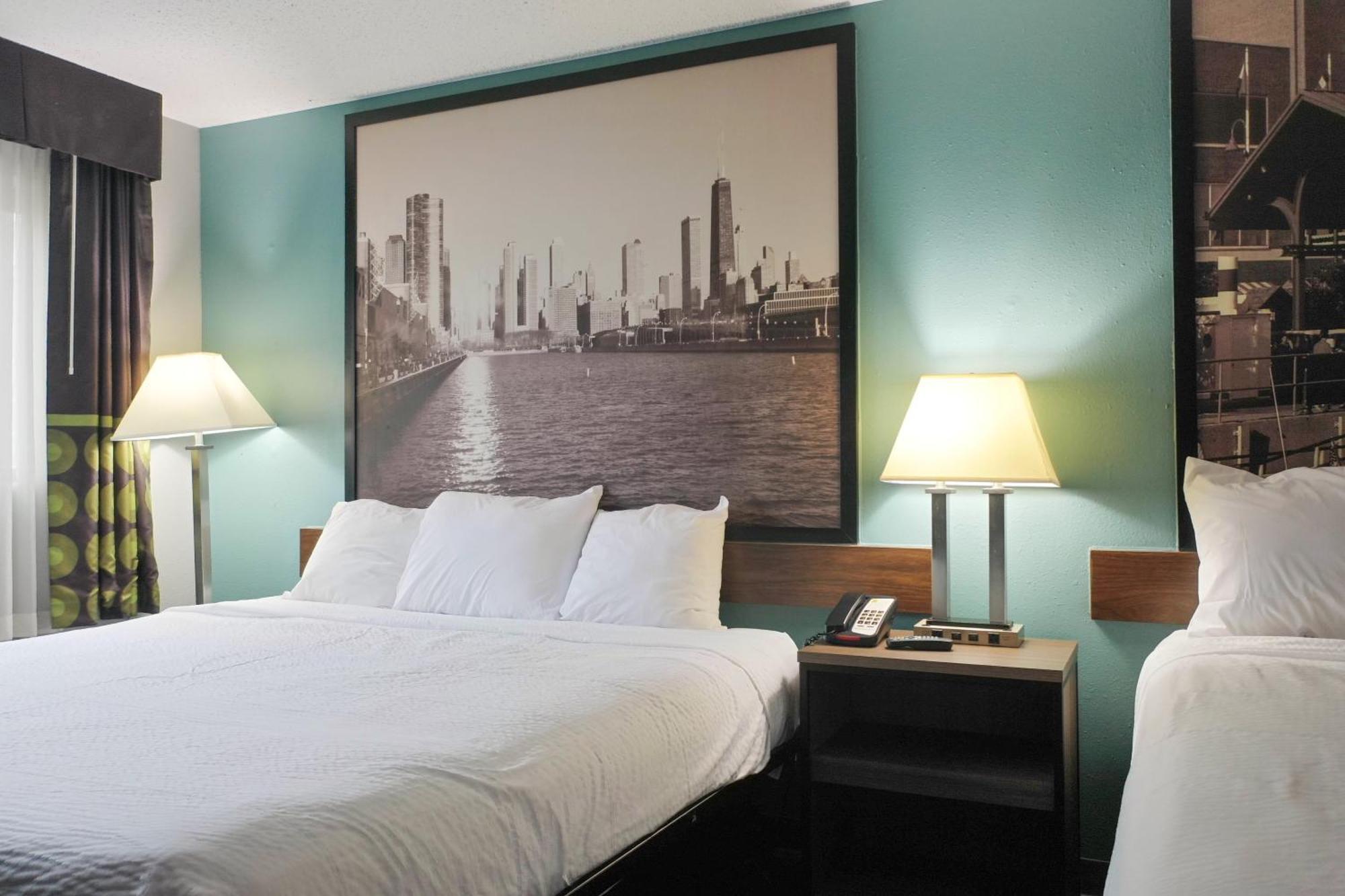 Super 8 By Wyndham Rockford I-90 Casino District Ξενοδοχείο Εξωτερικό φωτογραφία