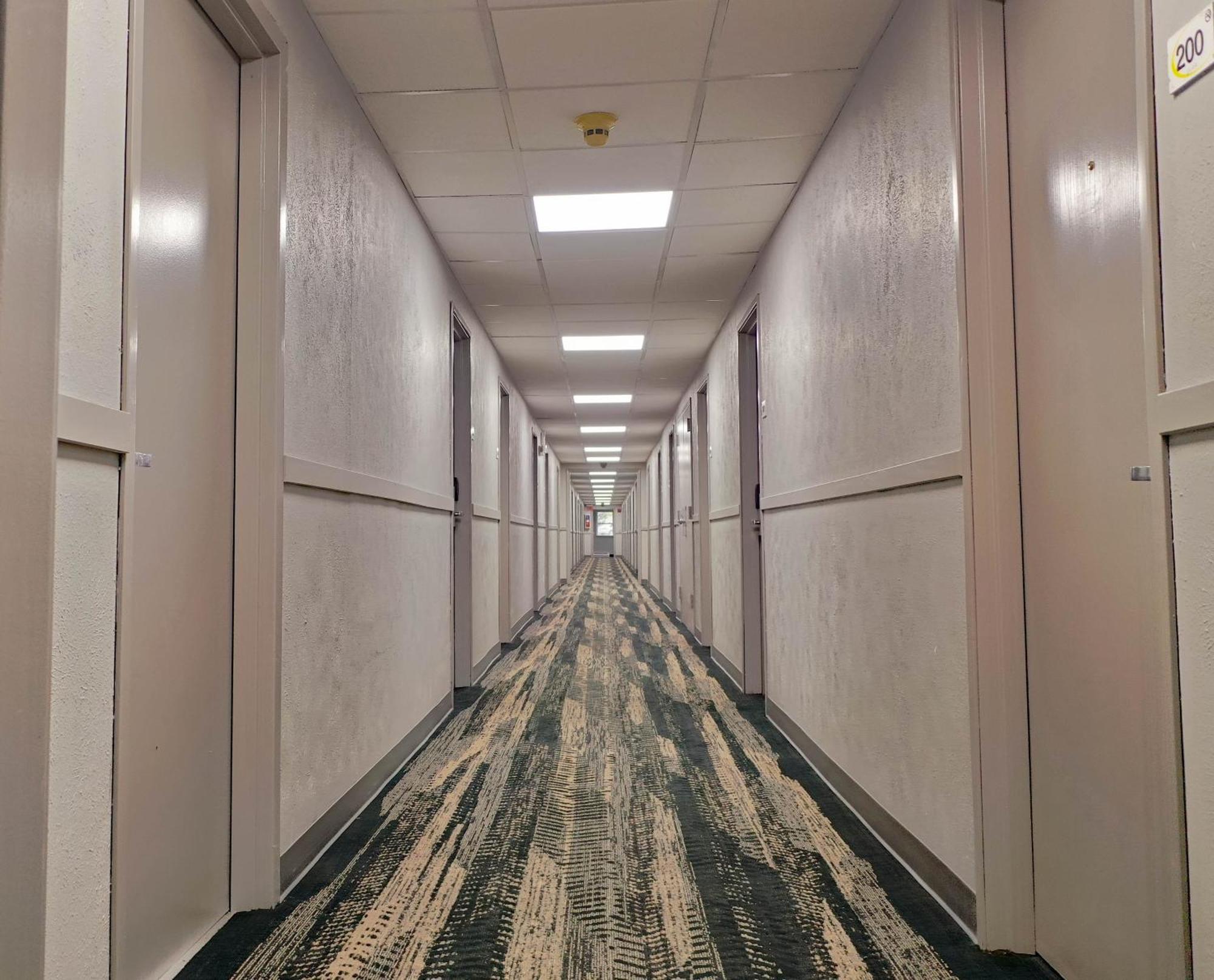 Super 8 By Wyndham Rockford I-90 Casino District Ξενοδοχείο Εξωτερικό φωτογραφία